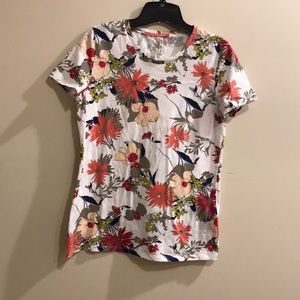 Women BananaRepublic”S”floral Tee.Exotic/ChicNEW💕
